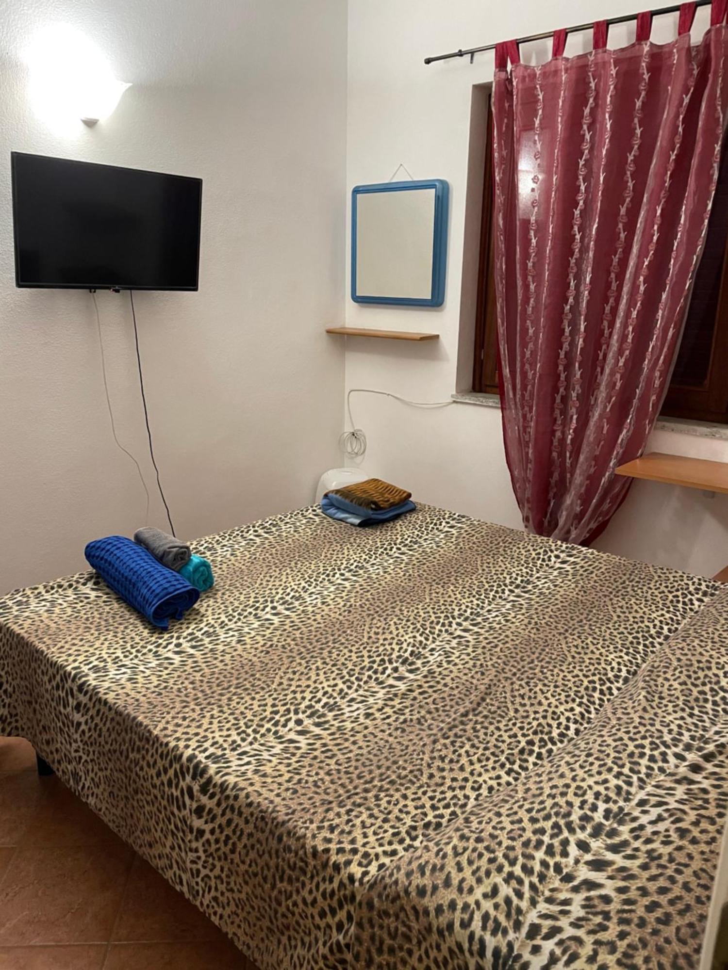 Airport25Minwalk-Bigpoolopentill15Septemberlive-Late-Checkin-Free-From 7-Till9Pm-After 9Pm Extracharge-Topay-Included-Economic-Shuttle-Late Check Out-Assistance To-Rentcar&Save Money During Journey 5Minbywalktoccenter2Mbywalktotouristicport5Minbywalk Olbia Eksteriør billede